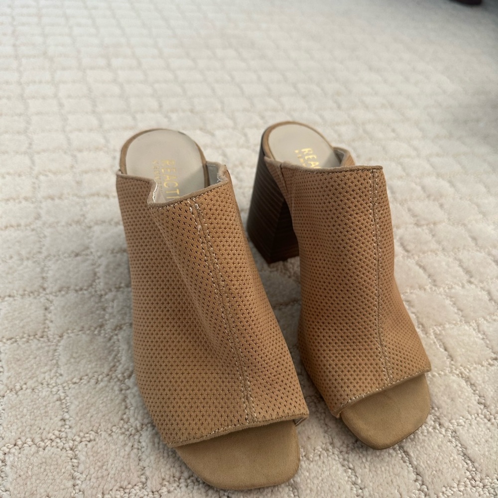 Kenneth Cole Tan Peep-Toe Women's Shoes
